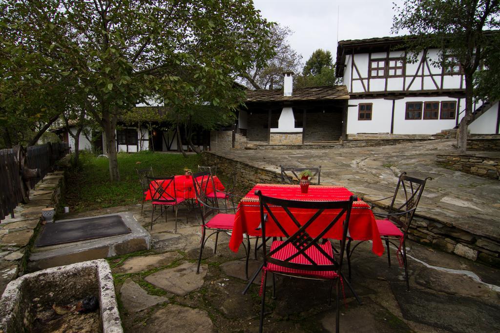 Hotel Dedovite Kashti à Stefanovo  Extérieur photo