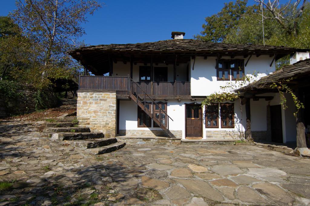 Hotel Dedovite Kashti à Stefanovo  Extérieur photo
