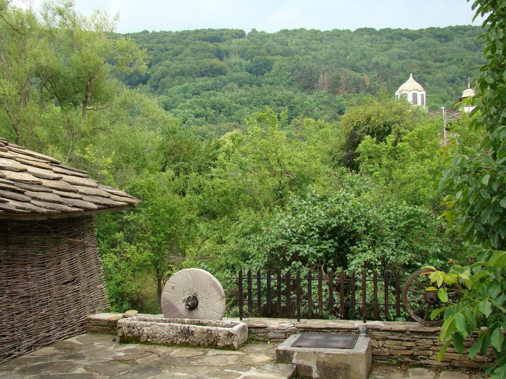 Hotel Dedovite Kashti à Stefanovo  Extérieur photo